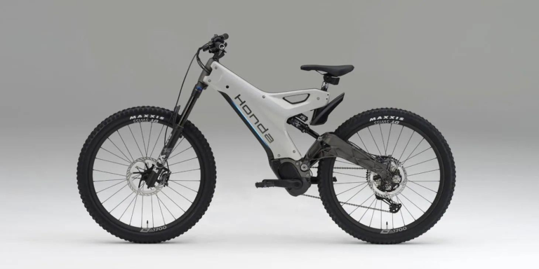 Honda’s first e-bike, combination  of cycles and mountain bikes